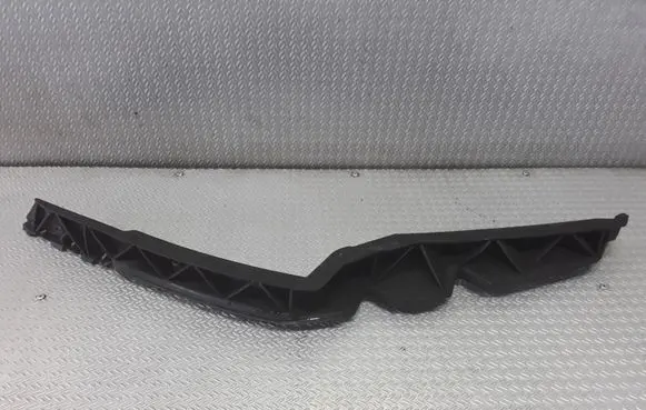 Skoda Octavia Mk2 (1Z) Front bumper mounting bracket 1Z0807183A