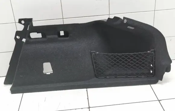 Trunk/boot lower side trim panel