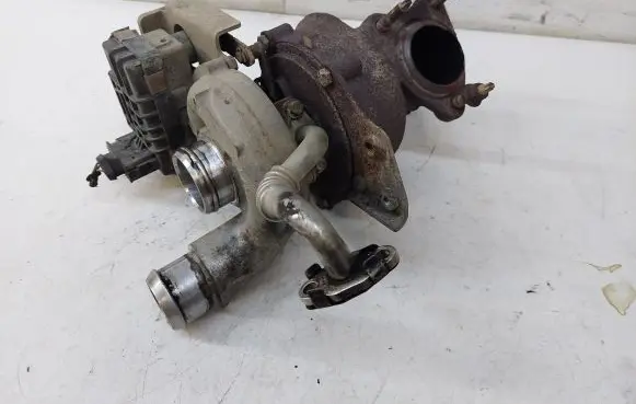 Ford Focus Turbo 4M5Q6K682AG