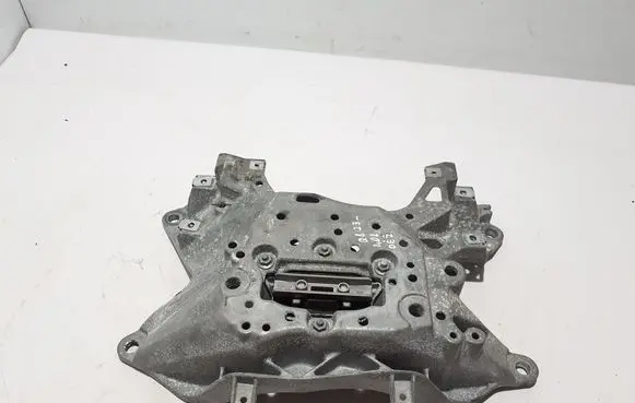Audi Q8 Gearbox mounting bracket 4M0399262C