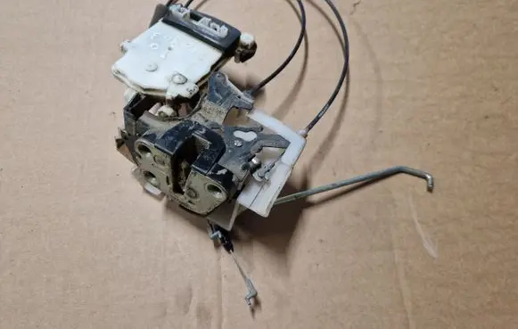 Ford Ranger Front door lock