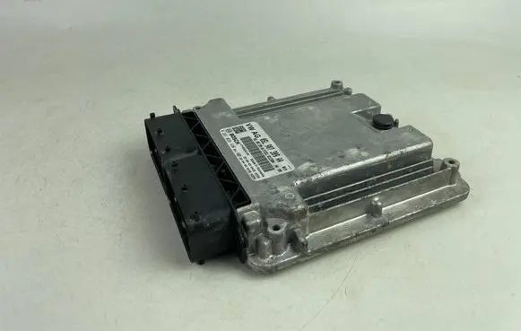 Volkswagen Golf VIII Engine control unit/module 05L907309AA 0281039430