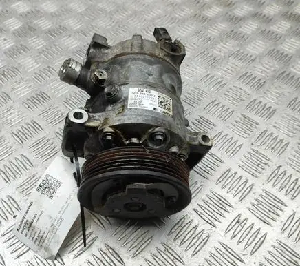 Volkswagen Golf VII Air conditioning (A/C) compressor (pump) 5Q0816803F
