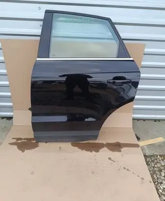 Audi Q3 8U Rear door Q3LY9T
