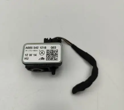 Mercedes-Benz CLS C218 X218 Airbag deployment crash/impact sensor A0055421218