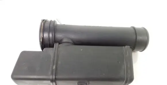 Intake resonator