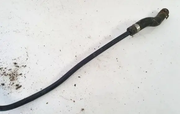 Opel Corsa C Fuel line pipe 13218312