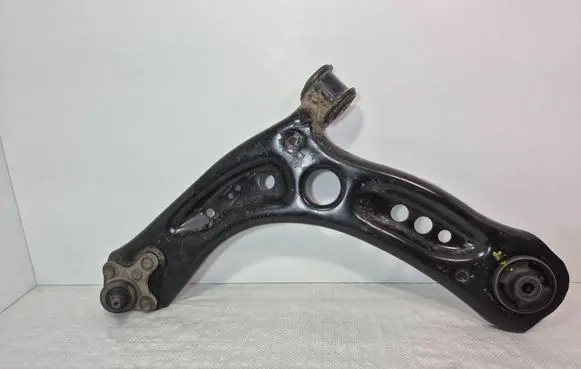 Skoda Octavia Mk3 (5E) Front lower control arm/wishbone 5Q0407151
