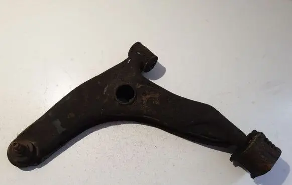Volvo S40, V40 Front lower control arm/wishbone