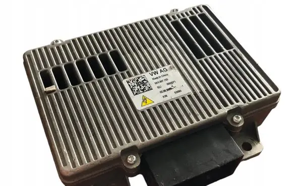 Volkswagen Tiguan Voltage converter/converter module 5H0907155
