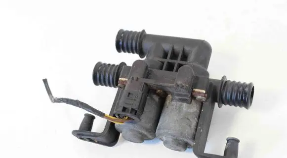 BMW X6 E71 Electric auxiliary coolant/water pump 6910544