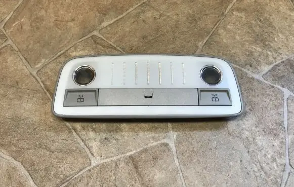Mercedes-Benz E W212 Front seat light