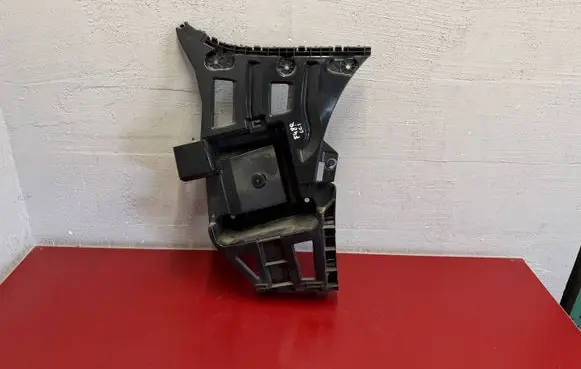 BMW X1 F48 F49 Bumper support mounting bracket corner 7332318 51127332318