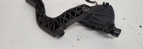 Audi A4 S4 B6 8E 8H Accelerator throttle pedal 6PV00837601 8E1721523