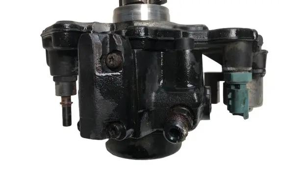 Ford Kuga I Fuel injection high pressure pump 9687959180