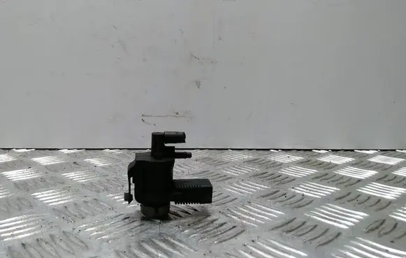 Audi A4 S4 B6 8E 8H Vacuum valve 1J0906283C