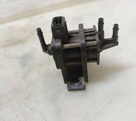 Opel Astra G Turbo solenoid valve 4715396 4534375