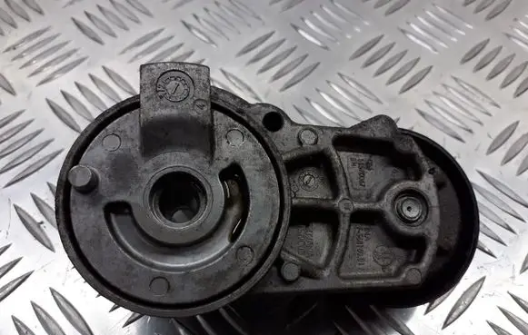 Opel Astra J Alternator belt tensioner pulley 55570067