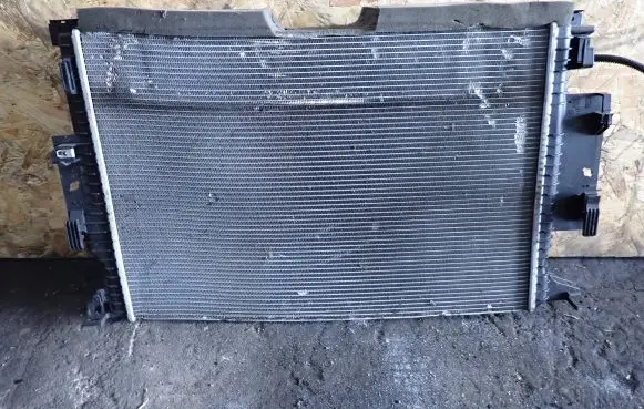 Ford Kuga II Coolant radiator EJ73-8005A
