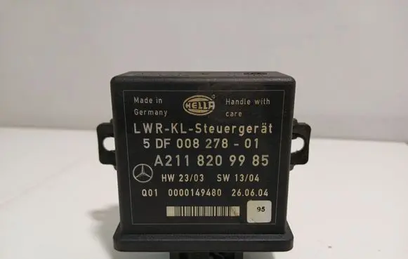 Mercedes-Benz E W211 Light module LCM A2118209985