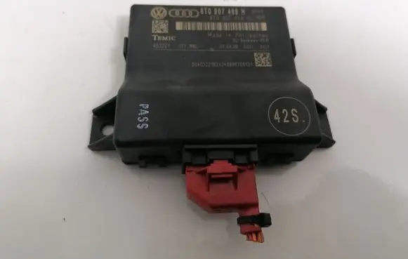 Audi A4 S4 B8 8K Gateway control module 8T0907468H