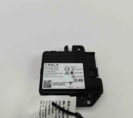 Tesla Model Y USB control unit 165678700B