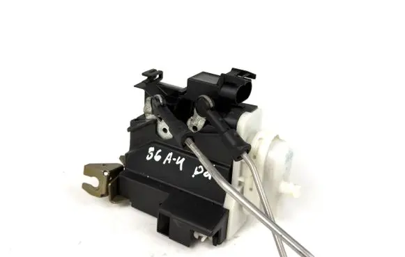 Audi A4 S4 B5 8D Front door lock 8d1837016e 4d0173a