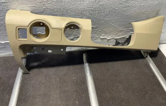 Steering wheel column trim