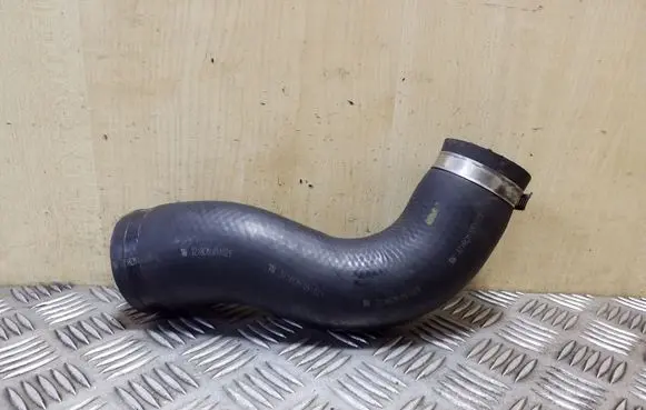 Toyota Avensis T270 Intercooler hose/pipe