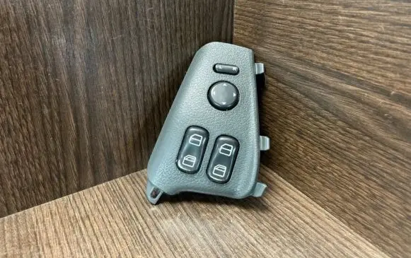 Mercedes-Benz Sprinter W901 W902 W903 W904 Electric window control switch 9017270428 0045459207