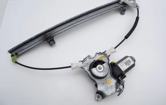 Nissan Almera N16 Front door window regulator with motor 114726 400600