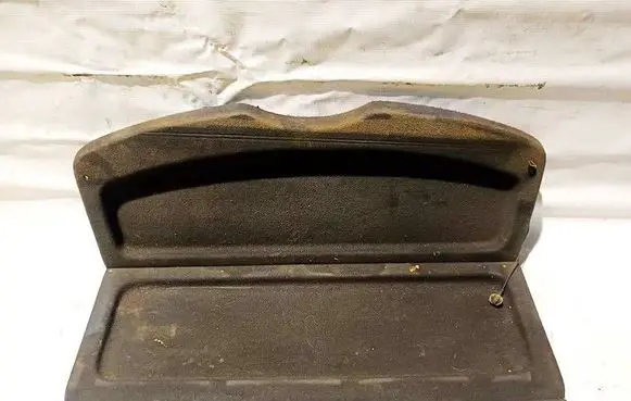 Parcel shelf