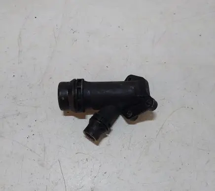BMW 5 E60 E61 Engine coolant pipe/hose 1112247744