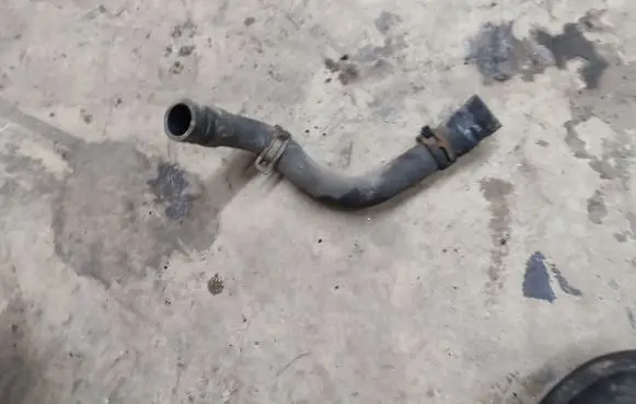 Seat Ibiza III (6L) Engine coolant pipe/hose