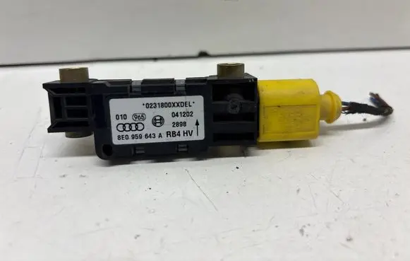 Audi A6 S6 C5 4B Airbag deployment crash/impact sensor 8E0959643A