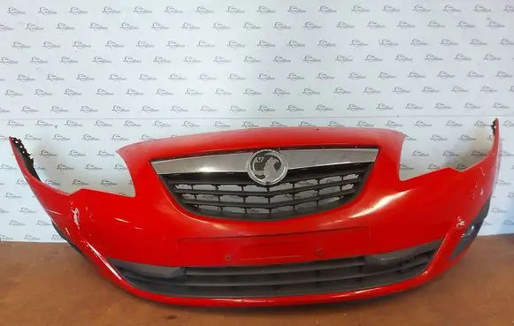 Opel Meriva B Front bumper 13267699
