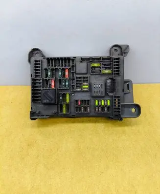 BMW X5 E70 Fuse box set B010105300 62664601