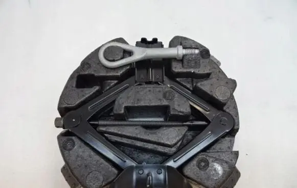 Ford Kuga II Spare wheel section trim CV44-17009-AB
