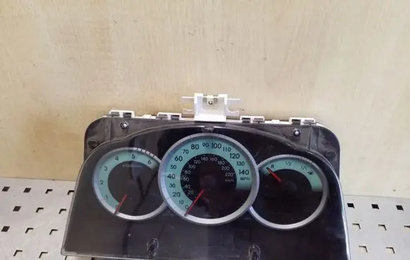 Toyota Corolla Verso E121 Speedometer (instrument cluster) 838000F050K MB2574203678