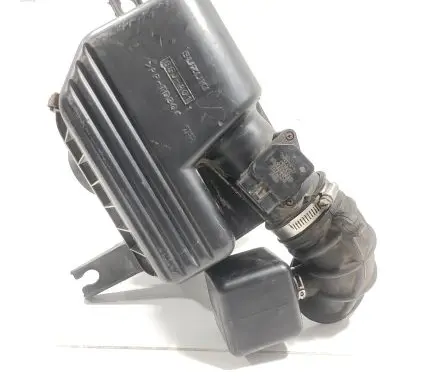Suzuki Grand Vitara II Air filter box 65JA01