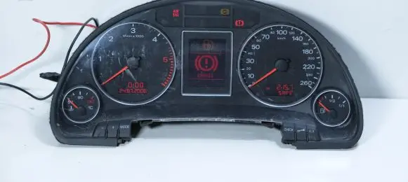 Audi A4 S4 B7 8E 8H Speedometer (instrument cluster)