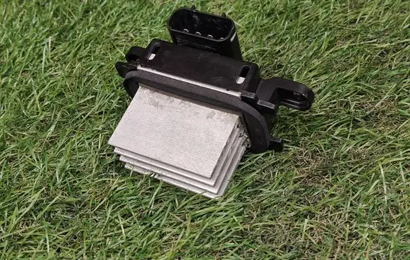 Ford Explorer Heater blower motor/fan resistor 9L3419E624AC