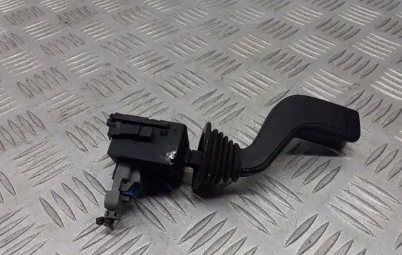 Opel Meriva A Indicator stalk