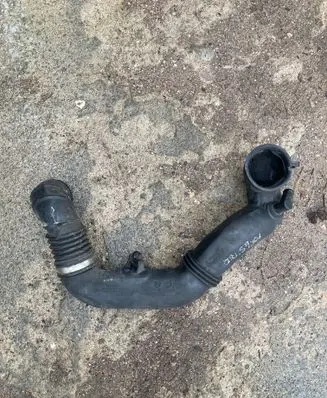 Subaru Forester SH Air intake hose/pipe A12AG05