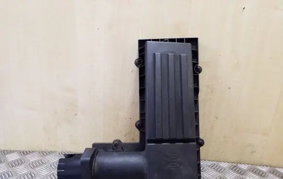 Skoda Superb B6 (3T) Air filter box cover 3C0129601CA