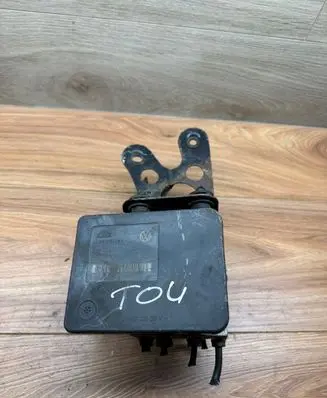 Volkswagen Touran I ABS Pump 1K0907379AC 00005305H0 10096003593