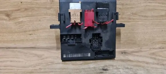 Audi A4 S4 B6 8E 8H Comfort/convenience module 8E0907279