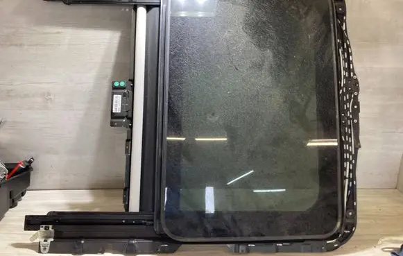 BMW 3 G20 G21 Sunroof set 7437780