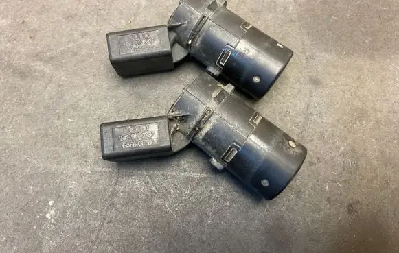 Audi A6 S6 C5 4B Parking PDC sensor 4B0919275F