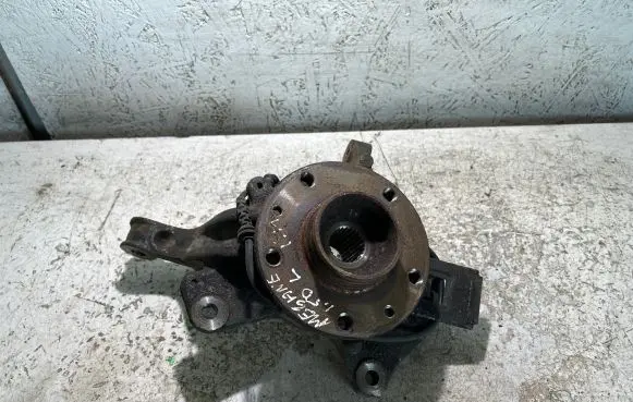 Renault Megane III Front wheel hub